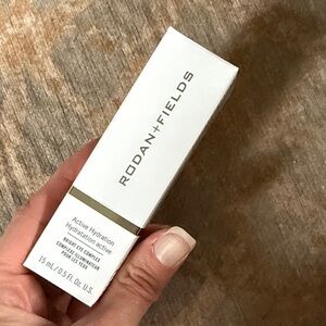 Rodan + Fields Hydration Serum in White and Gold